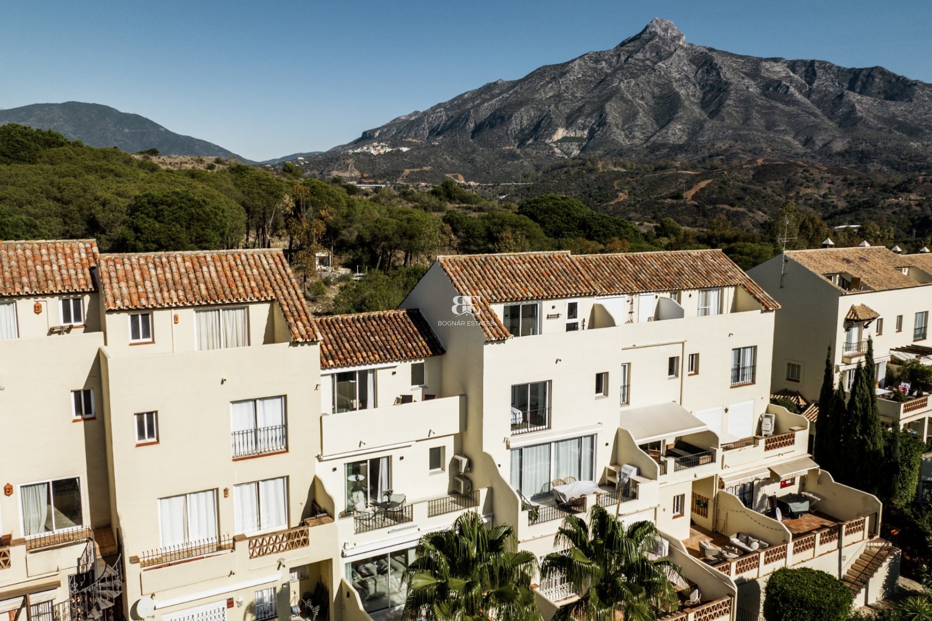 Herverkoop - Herenhuis -
Marbella - Nueva Andalucía
