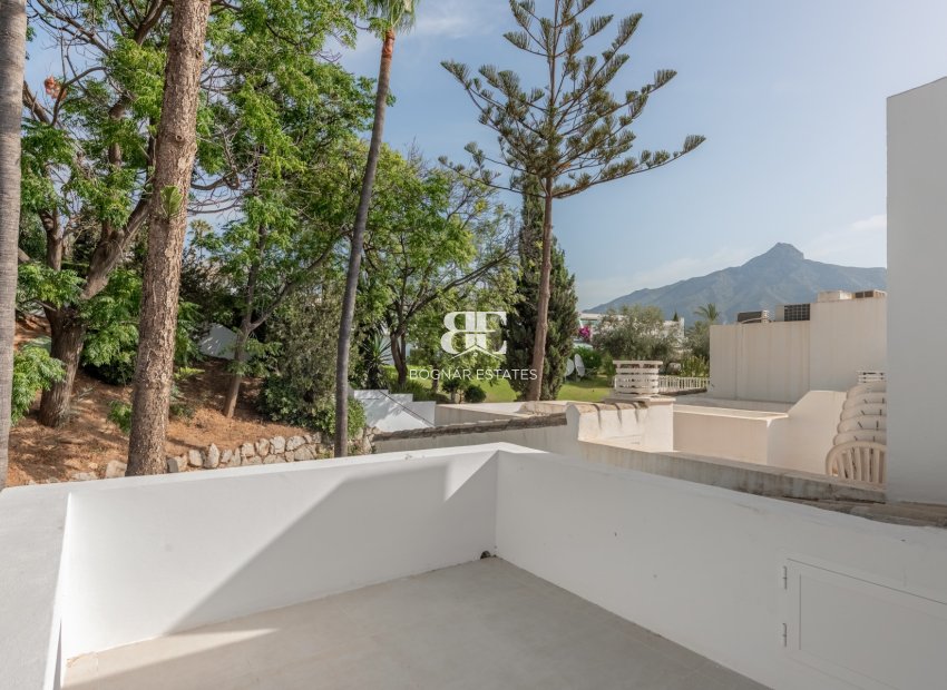 Herverkoop - Herenhuis -
Marbella - Nueva Andalucía