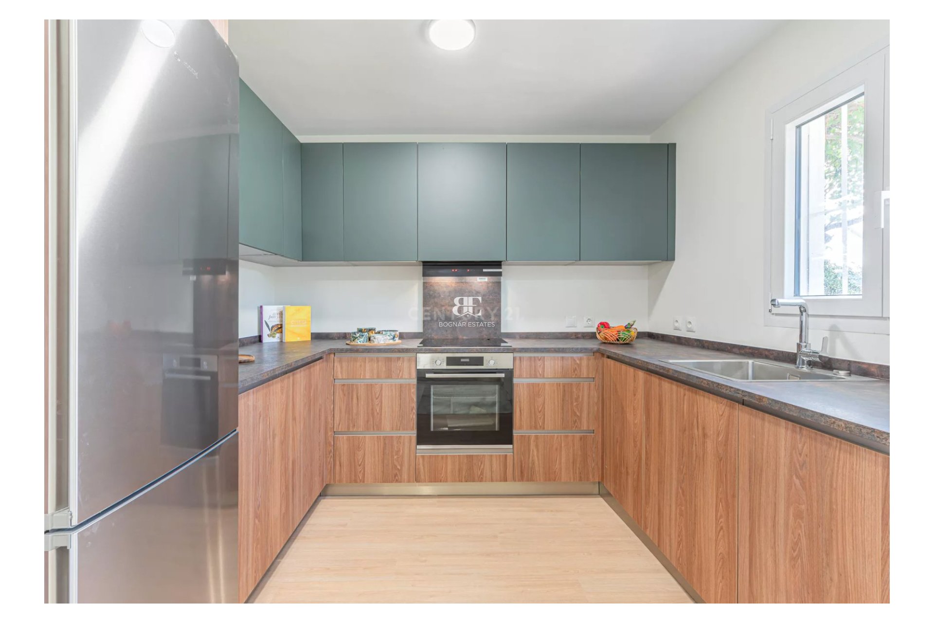 Herverkoop - Herenhuis -
Marbella - Puerto Banús