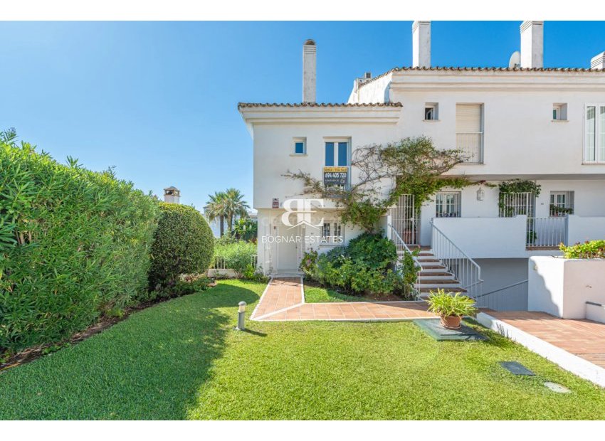 Herverkoop - Herenhuis -
Marbella - Puerto Banús