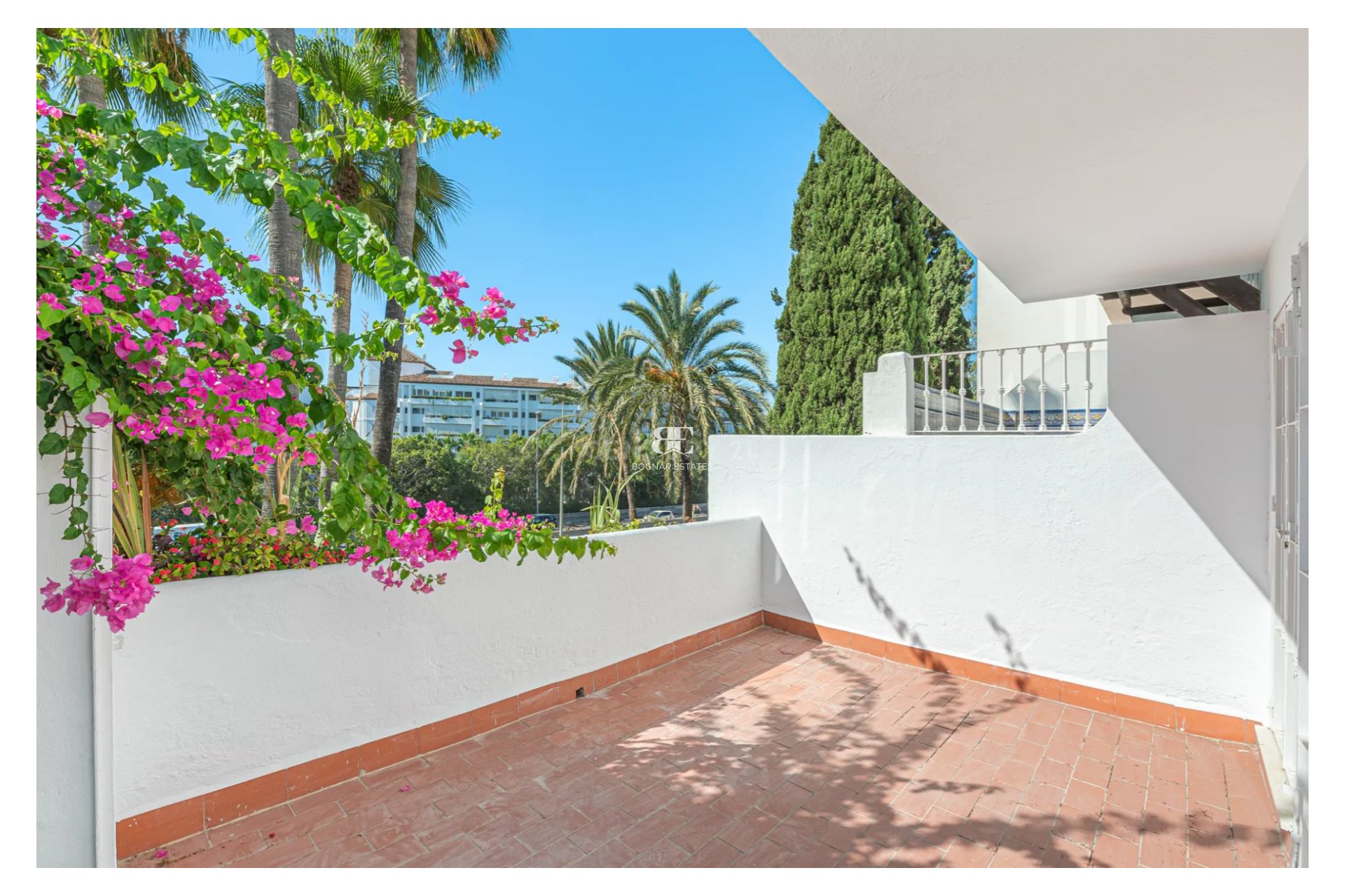 Herverkoop - Herenhuis -
Marbella - Puerto Banús