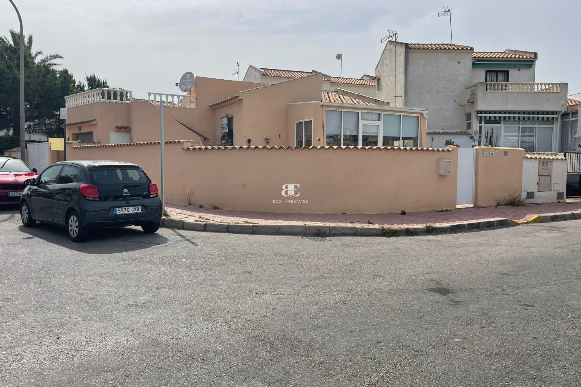 Herverkoop - Herenhuis -
Orihuela Costa - La Florida