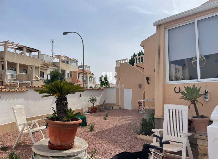 Herverkoop - Herenhuis -
Orihuela Costa - La Florida