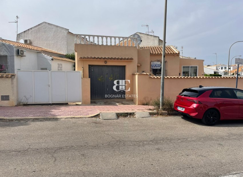 Herverkoop - Herenhuis -
Orihuela Costa - La Florida