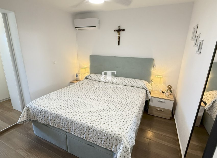 Herverkoop - Herenhuis -
Orihuela Costa - La Zenia