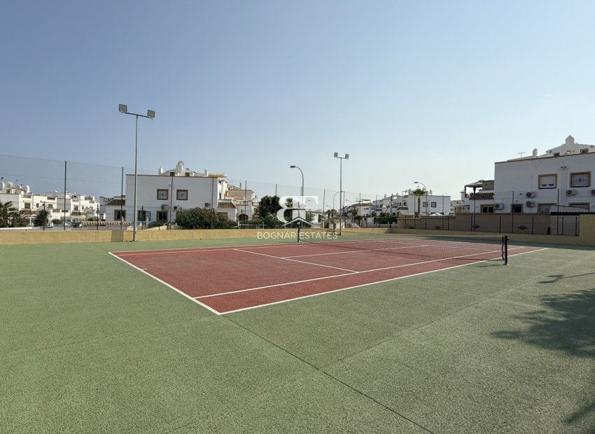 Herverkoop - Herenhuis -
Orihuela Costa - La Zenia