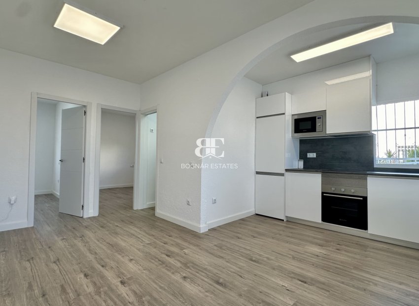 Herverkoop - Herenhuis -
Orihuela Costa - Las Filipinas