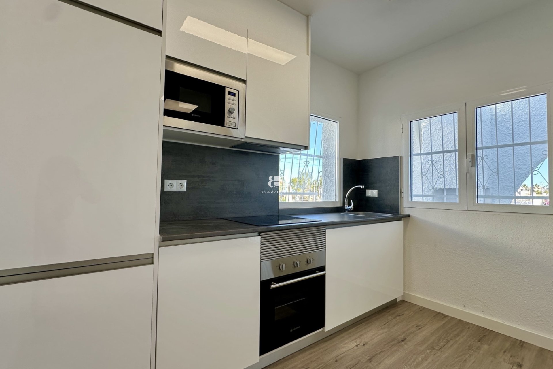 Herverkoop - Herenhuis -
Orihuela Costa - Las Filipinas