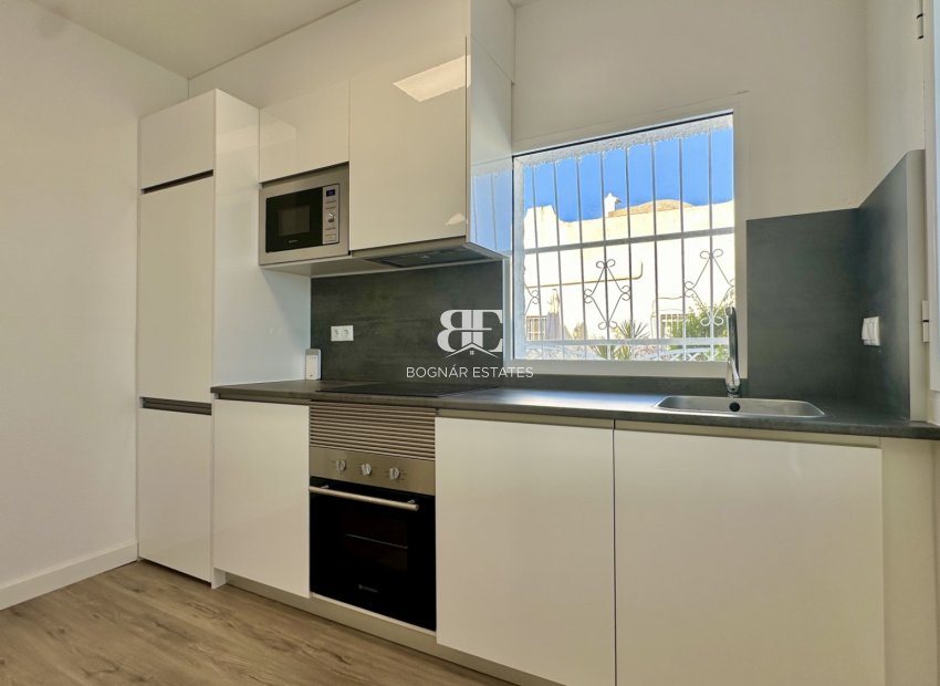 Herverkoop - Herenhuis -
Orihuela Costa - Las Filipinas