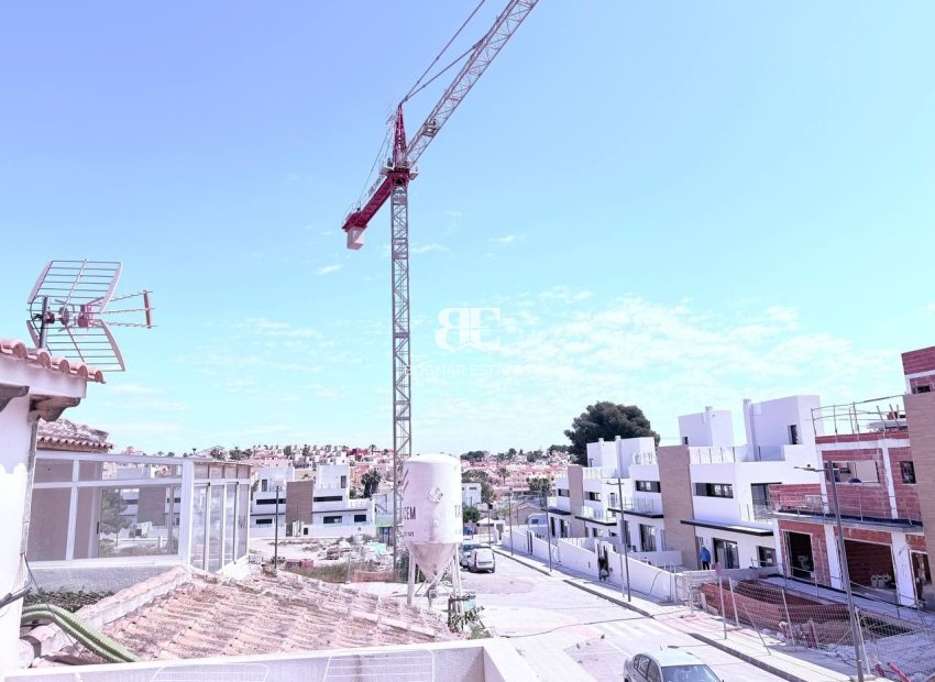 Herverkoop - Herenhuis -
Orihuela Costa - Las Filipinas