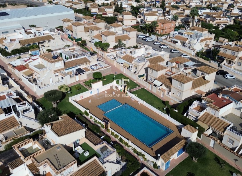 Herverkoop - Herenhuis -
Orihuela Costa - Los Altos