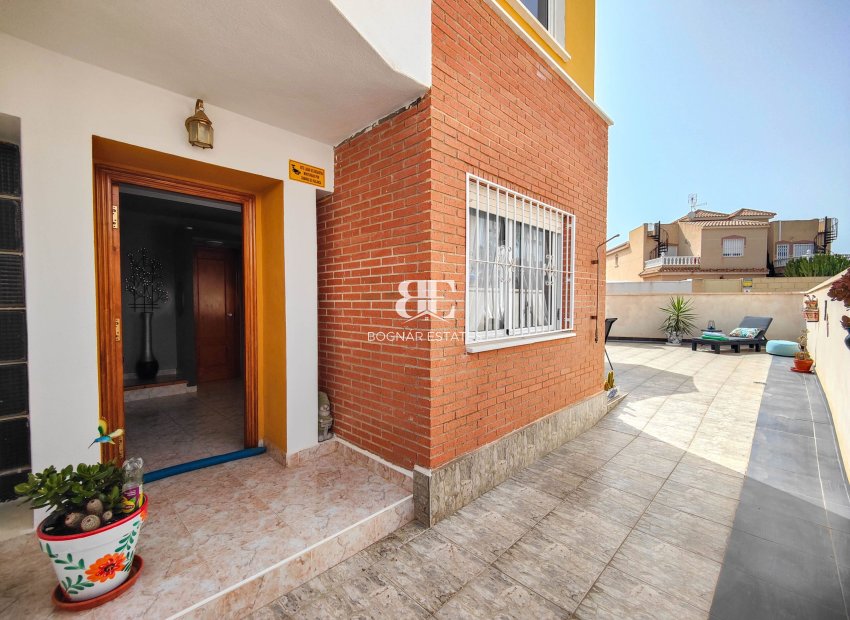 Herverkoop - Herenhuis -
Orihuela Costa - Los Altos