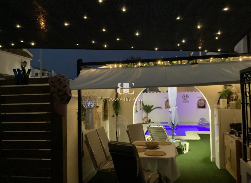 Herverkoop - Herenhuis -
Orihuela Costa - Los Altos*