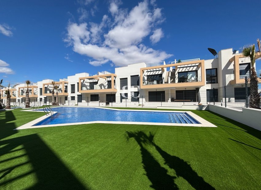 Herverkoop - Herenhuis -
Orihuela Costa - Pau 26
