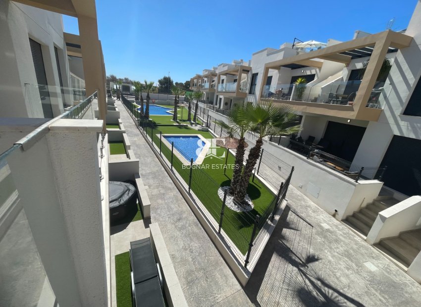 Herverkoop - Herenhuis -
Orihuela Costa - Pau 26