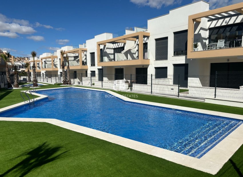 Herverkoop - Herenhuis -
Orihuela Costa - Pau 26