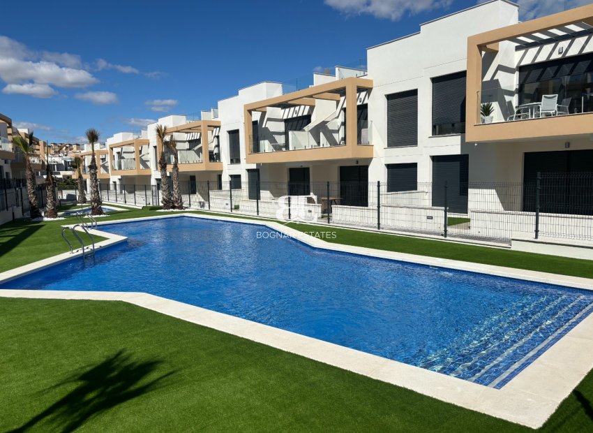 Herverkoop - Herenhuis -
Orihuela Costa - Pau 26