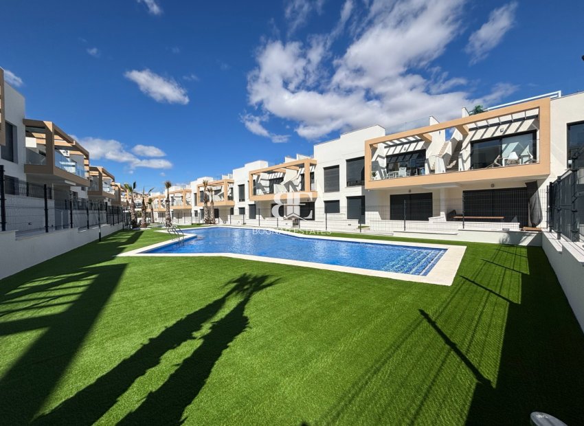Herverkoop - Herenhuis -
Orihuela Costa - Pau 26