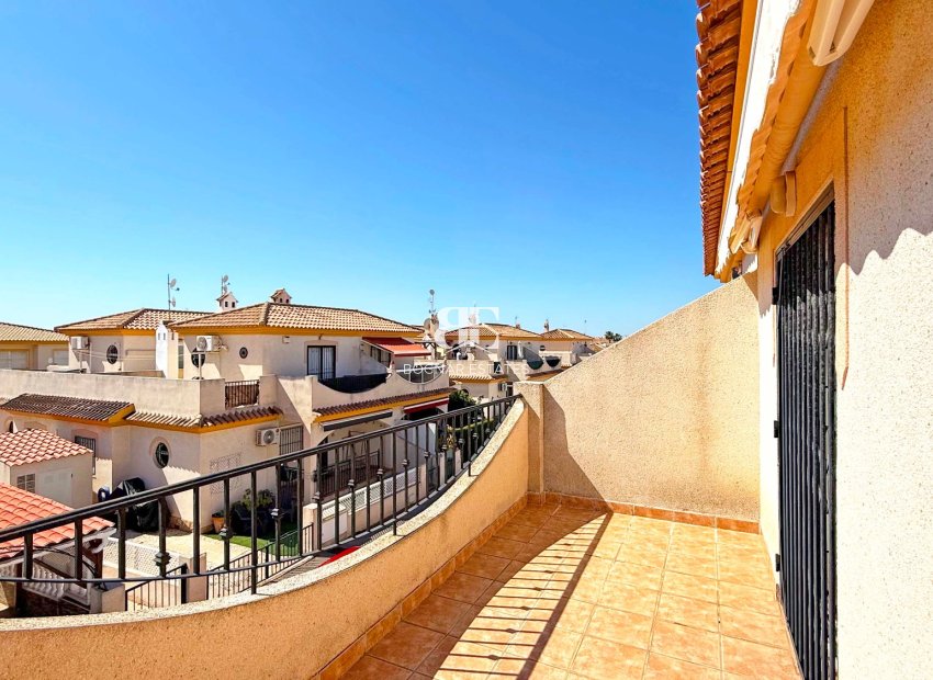 Herverkoop - Herenhuis -
Orihuela Costa - Playa Flamenca