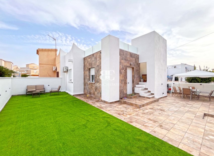 Herverkoop - Herenhuis -
Orihuela Costa - Playa Flamenca