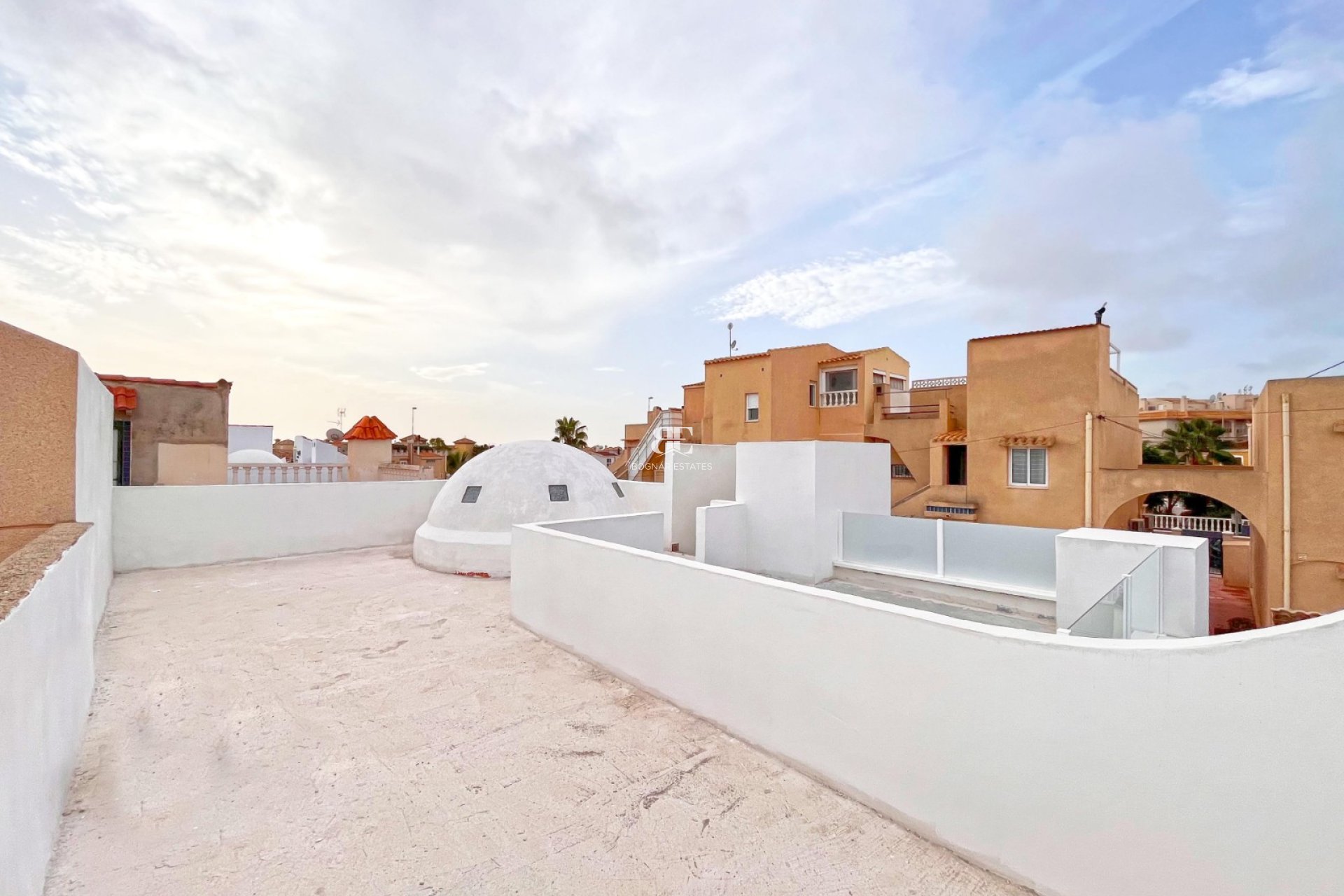 Herverkoop - Herenhuis -
Orihuela Costa - Playa Flamenca