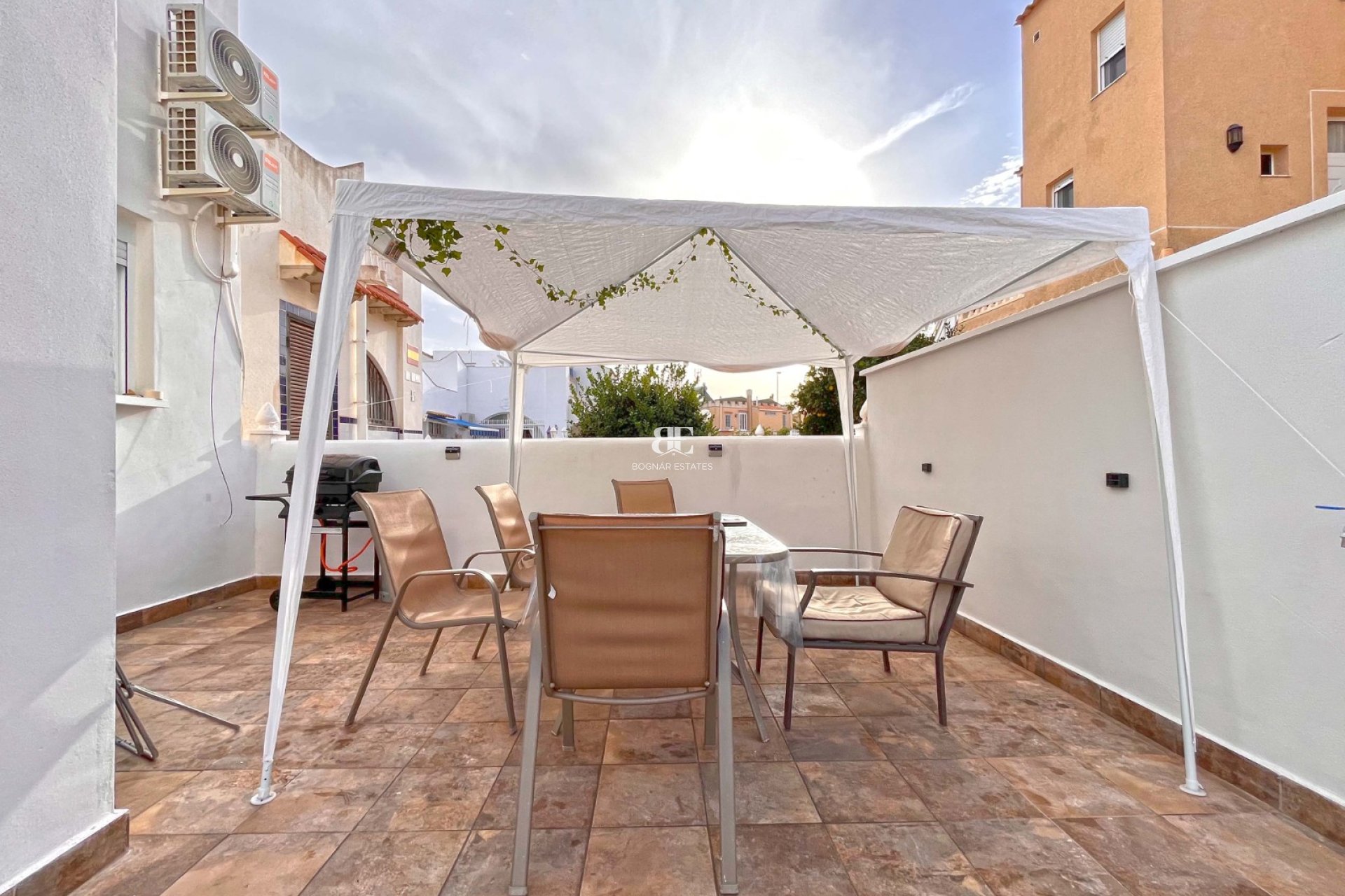 Herverkoop - Herenhuis -
Orihuela Costa - Playa Flamenca