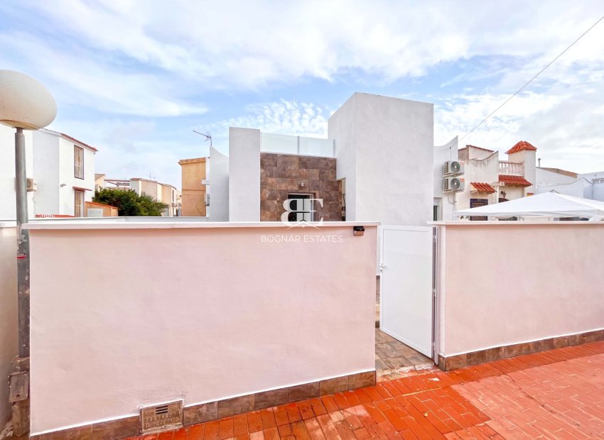 Herverkoop - Herenhuis -
Orihuela Costa - Playa Flamenca