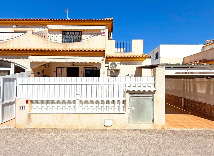 Herverkoop - Herenhuis -
Orihuela Costa - Playa Flamenca