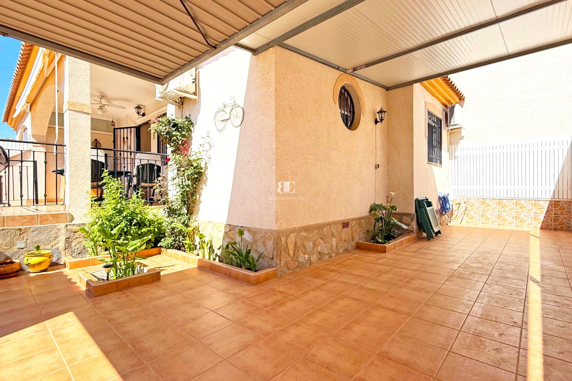 Herverkoop - Herenhuis -
Orihuela Costa - Playa Flamenca