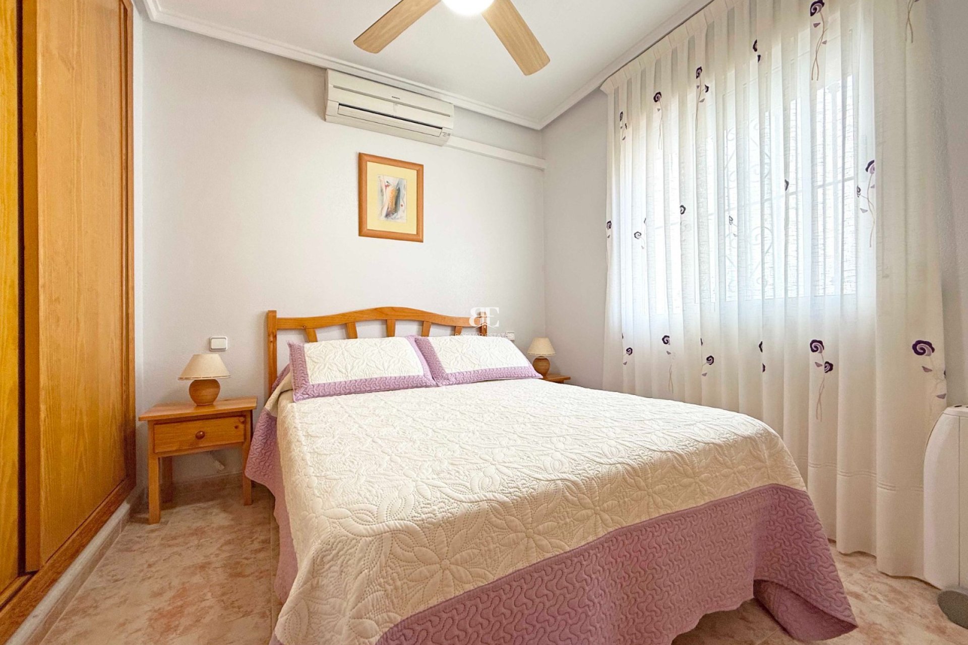 Herverkoop - Herenhuis -
Orihuela Costa - Playa Flamenca