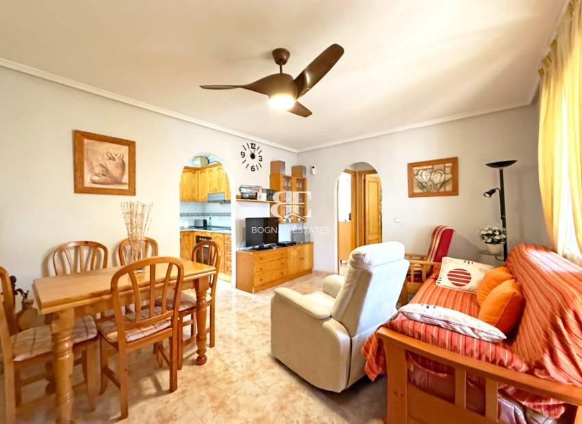 Herverkoop - Herenhuis -
Orihuela Costa - Playa Flamenca