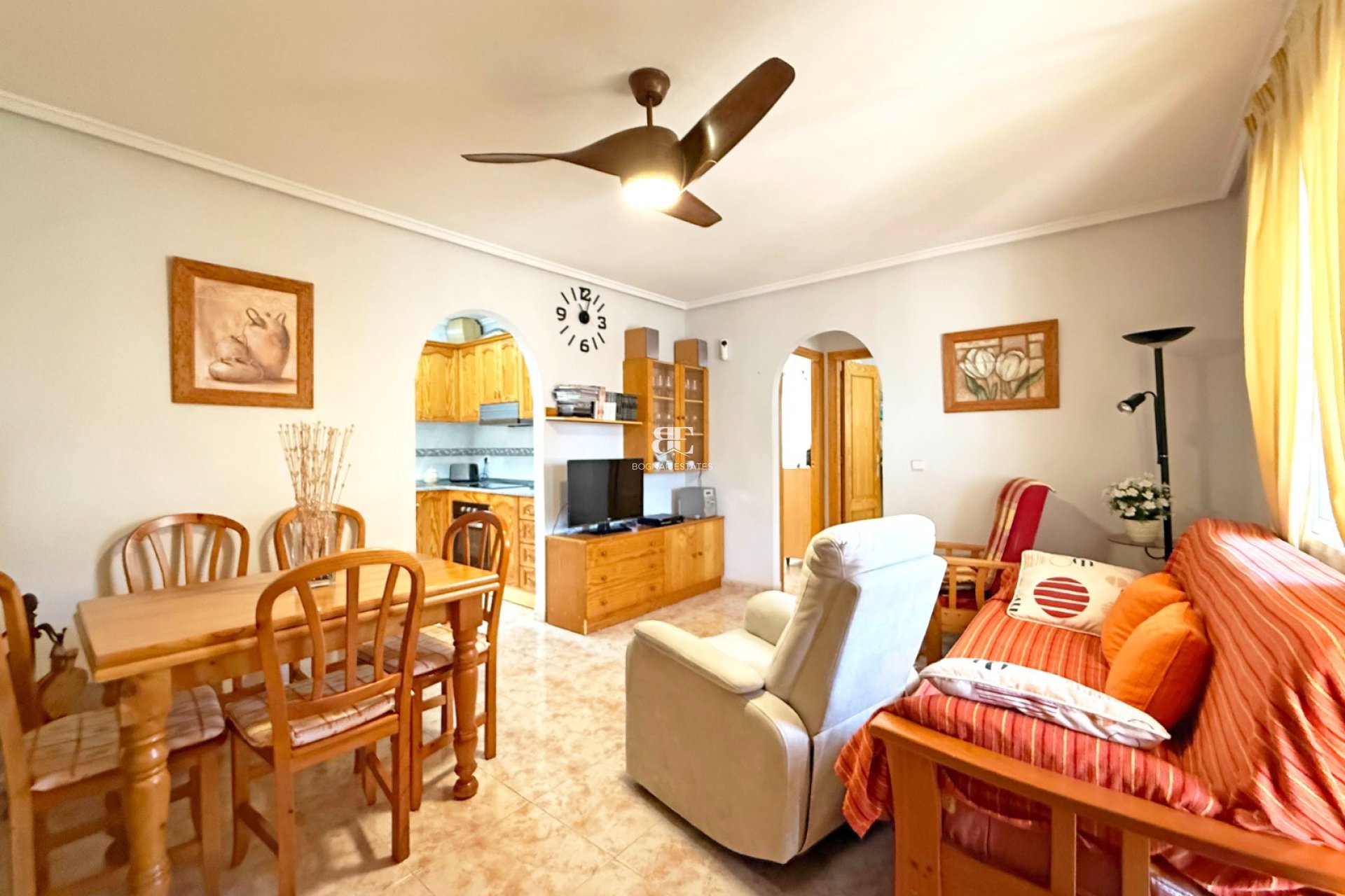 Herverkoop - Herenhuis -
Orihuela Costa - Playa Flamenca