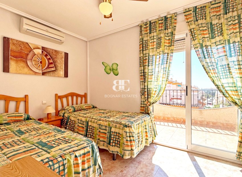 Herverkoop - Herenhuis -
Orihuela Costa - Playa Flamenca