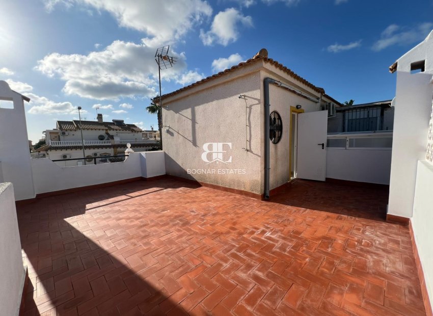 Herverkoop - Herenhuis -
Orihuela Costa - Punta Prima