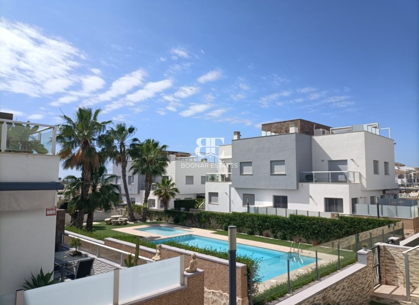 Herverkoop - Herenhuis -
Orihuela Costa - Punta Prima