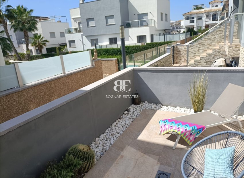 Herverkoop - Herenhuis -
Orihuela Costa - Punta Prima