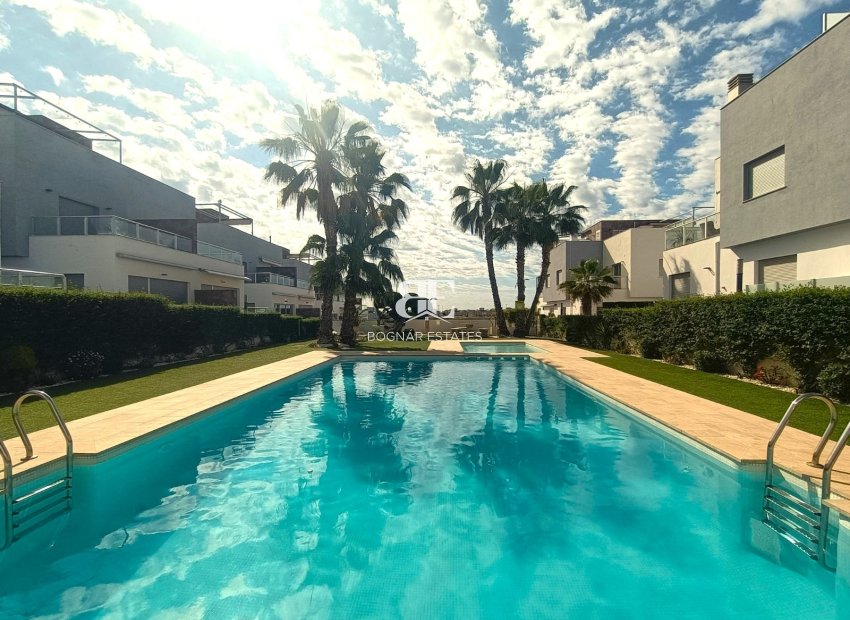 Herverkoop - Herenhuis -
Orihuela Costa - Punta Prima