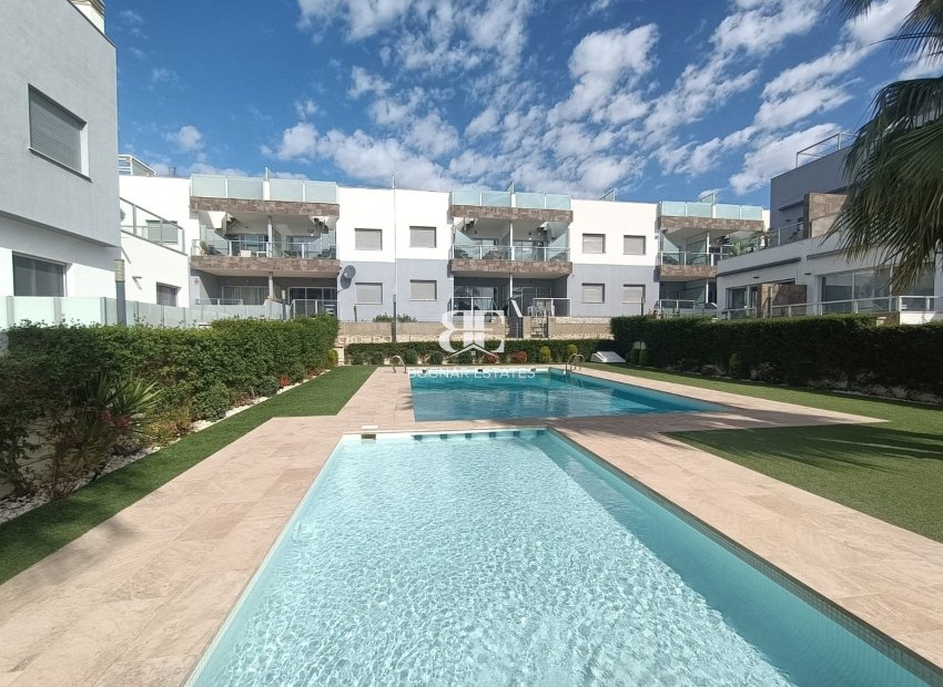 Herverkoop - Herenhuis -
Orihuela Costa - Punta Prima