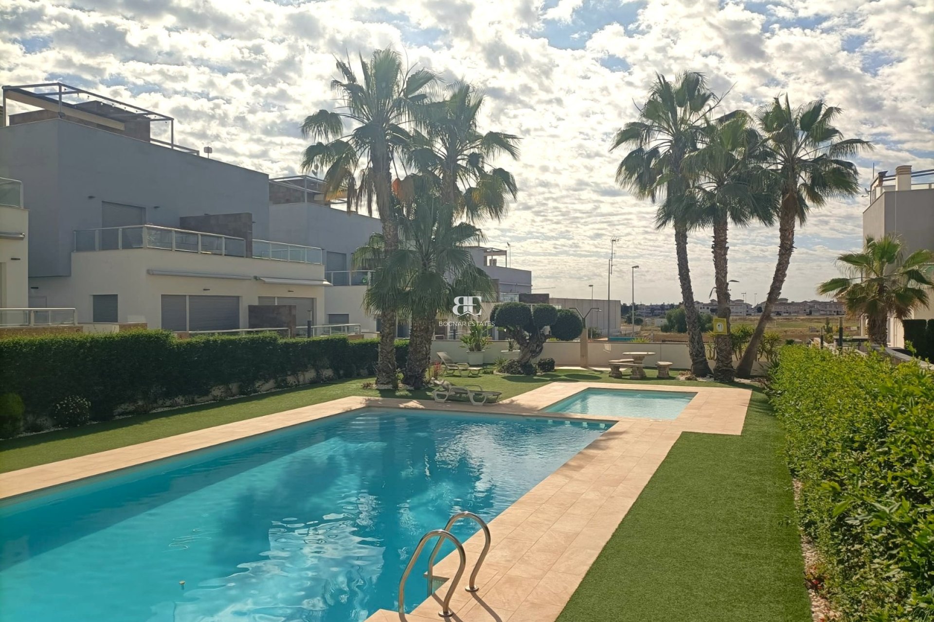 Herverkoop - Herenhuis -
Orihuela Costa - Punta Prima