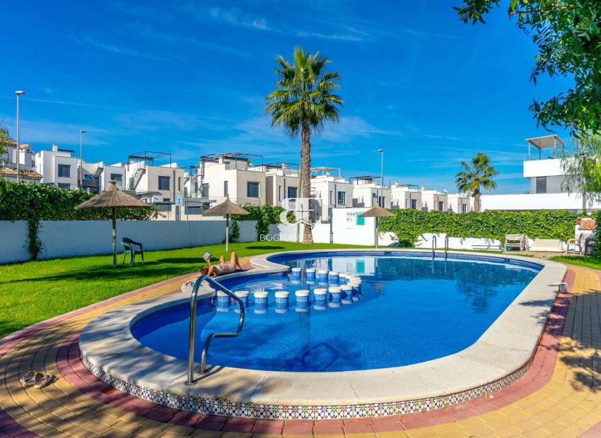 Herverkoop - Herenhuis -
Orihuela Costa - Villamartín