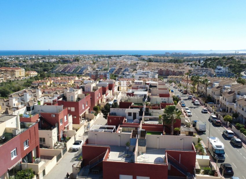 Herverkoop - Herenhuis -
Orihuela Costa - Villamartín