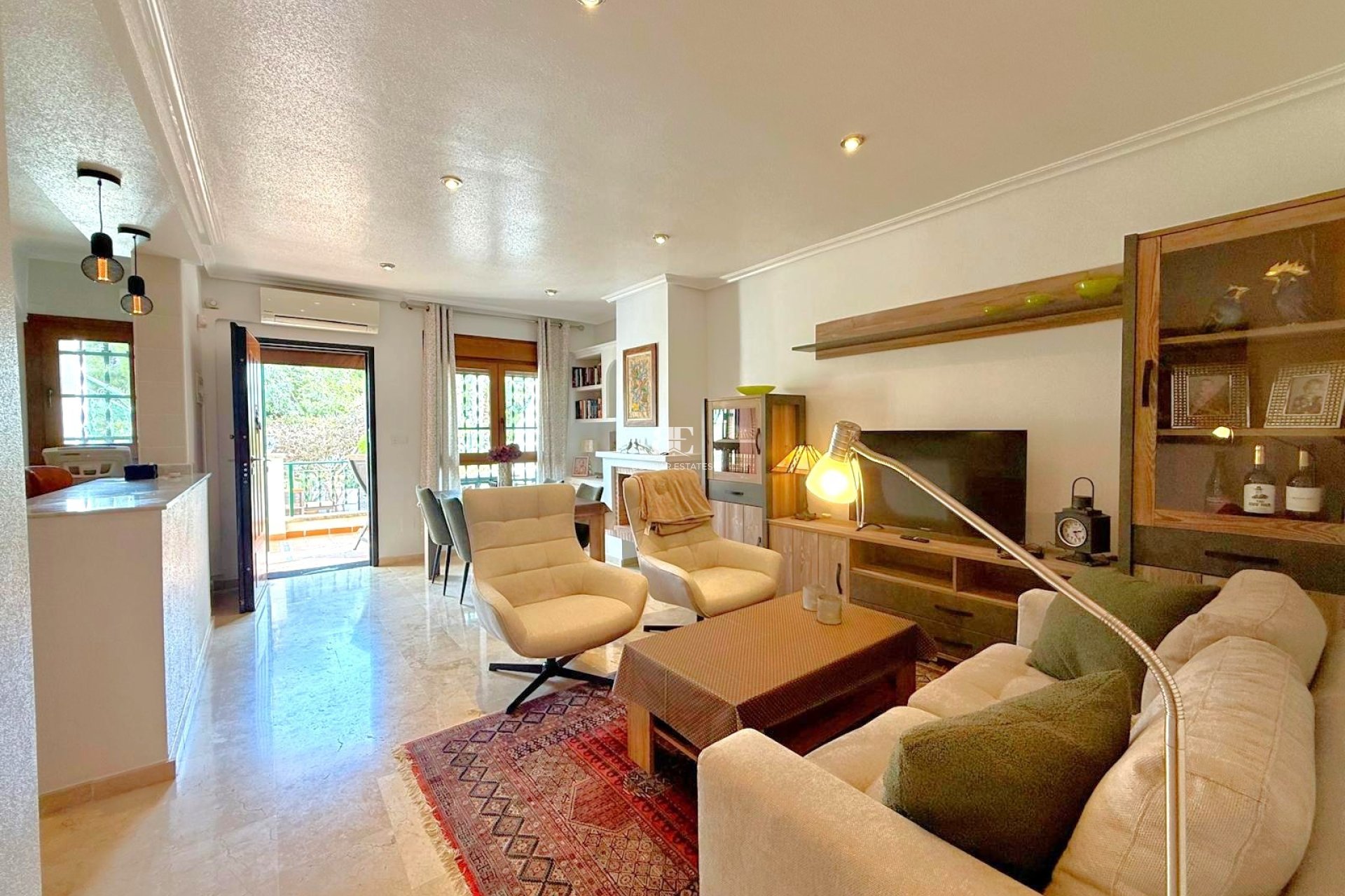 Herverkoop - Herenhuis -
Orihuela Costa - Villamartín