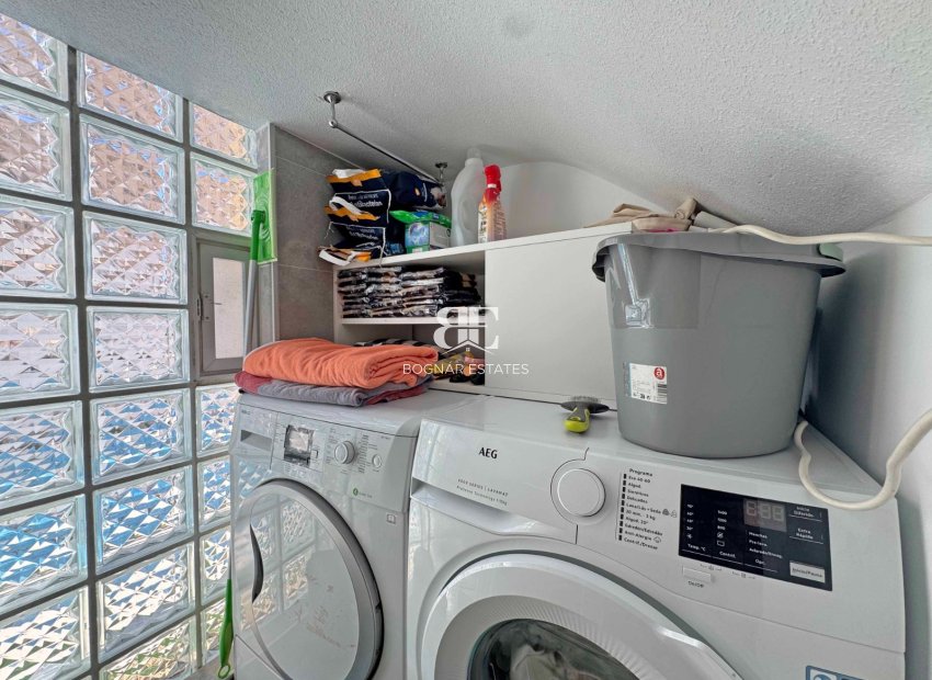 Herverkoop - Herenhuis -
Orihuela Costa - Villamartín