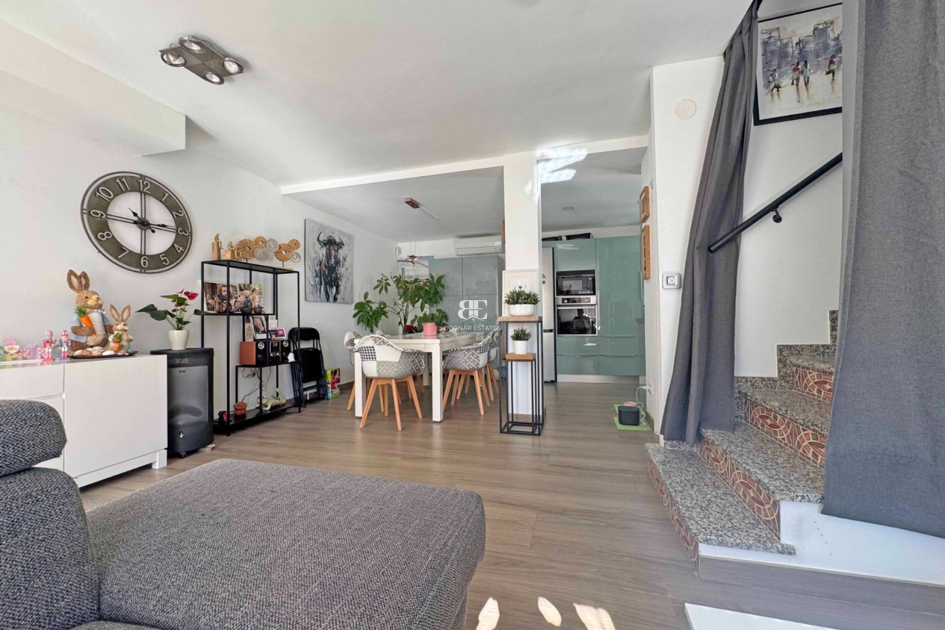 Herverkoop - Herenhuis -
Orihuela Costa - Villamartín