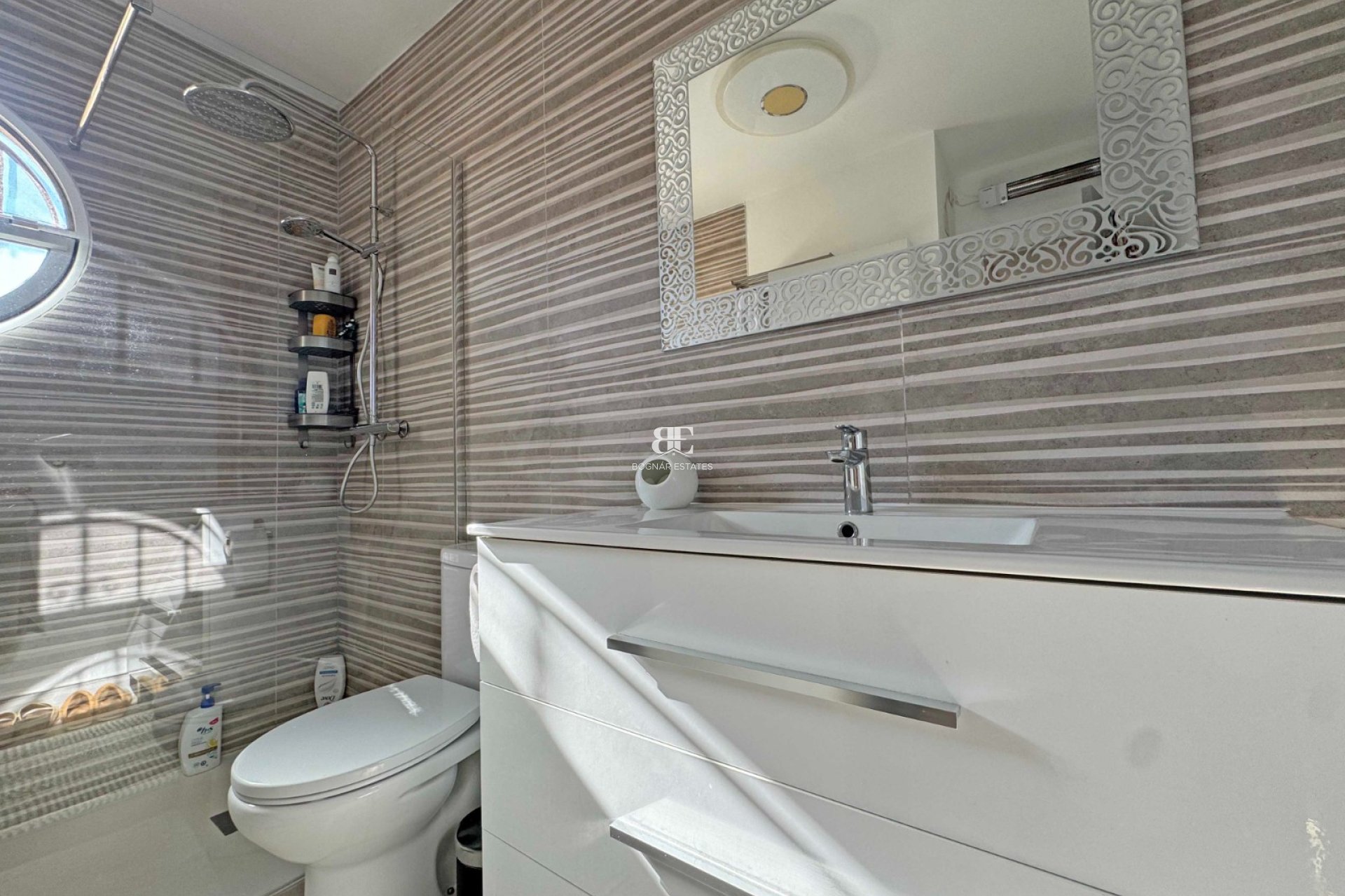 Herverkoop - Herenhuis -
Orihuela Costa - Villamartín