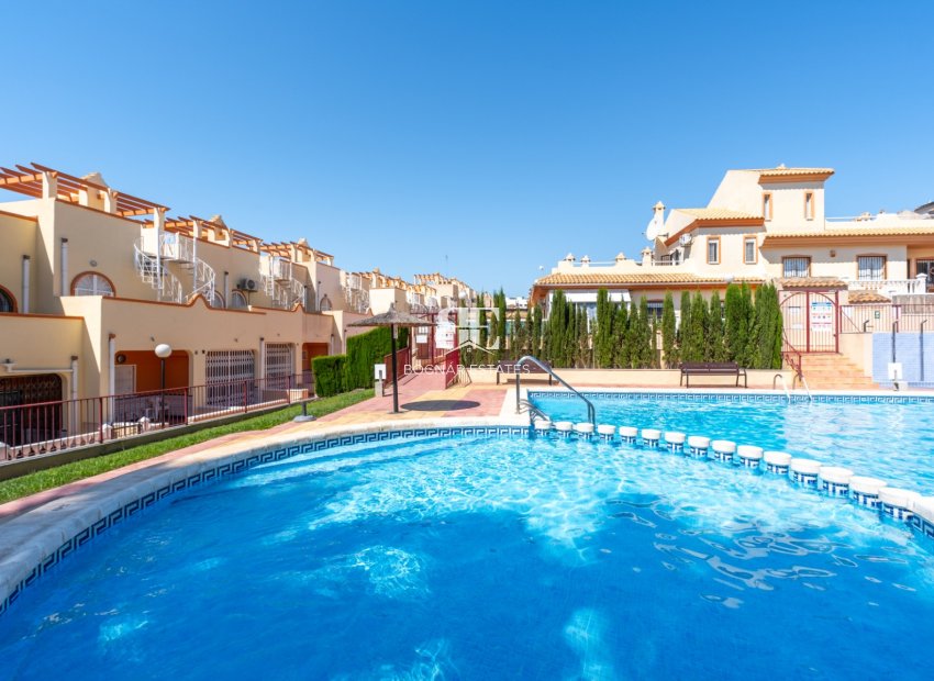 Herverkoop - Herenhuis -
Orihuela Costa - Villamartín