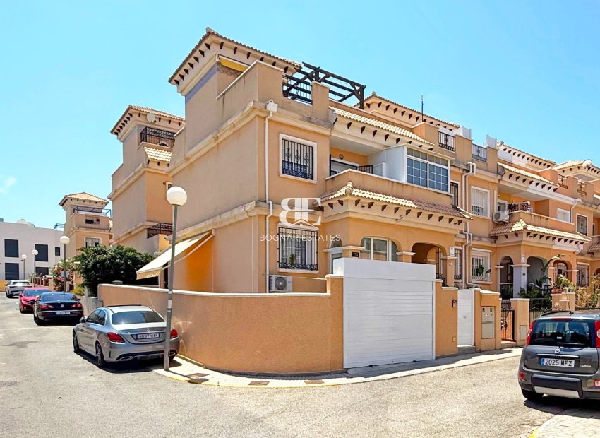Herverkoop - Herenhuis -
Orihuela Costa - Villamartín