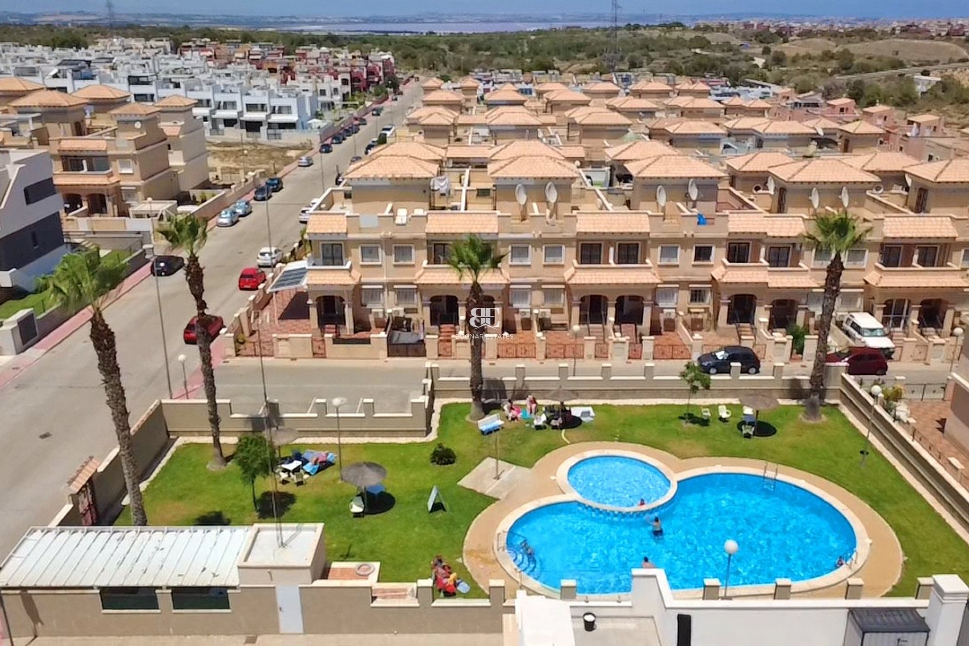 Herverkoop - Herenhuis -
Orihuela Costa - Villamartín