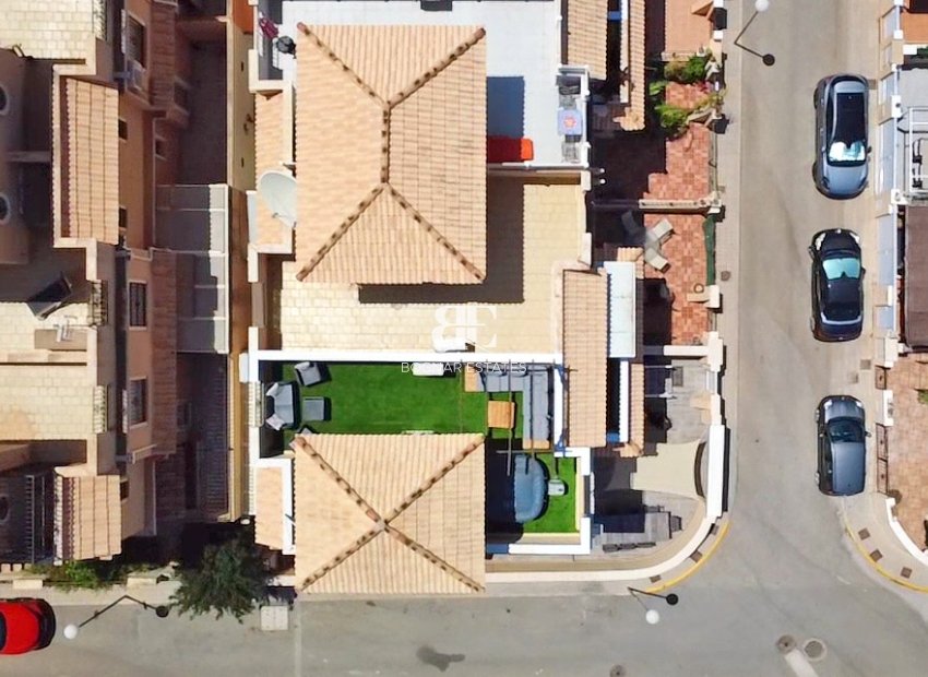 Herverkoop - Herenhuis -
Orihuela Costa - Villamartín
