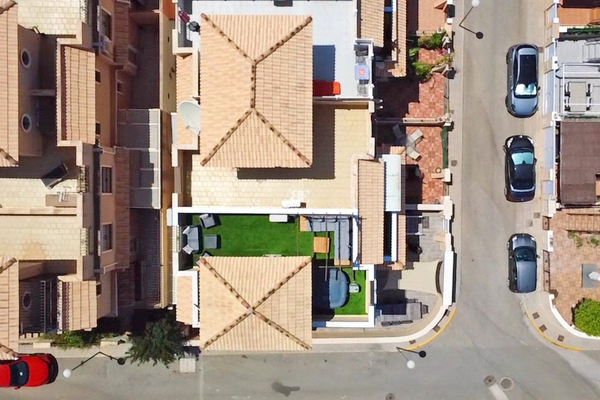 Herverkoop - Herenhuis -
Orihuela Costa - Villamartín